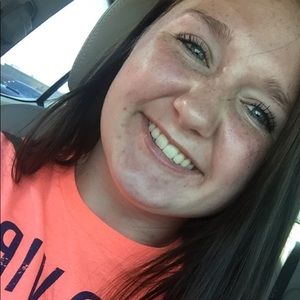 Meet your Posher, Carly